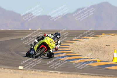 media/Oct-07-2023-CVMA (Sat) [[f84d08e330]]/Race 13 500 Supersport-350 Supersport/